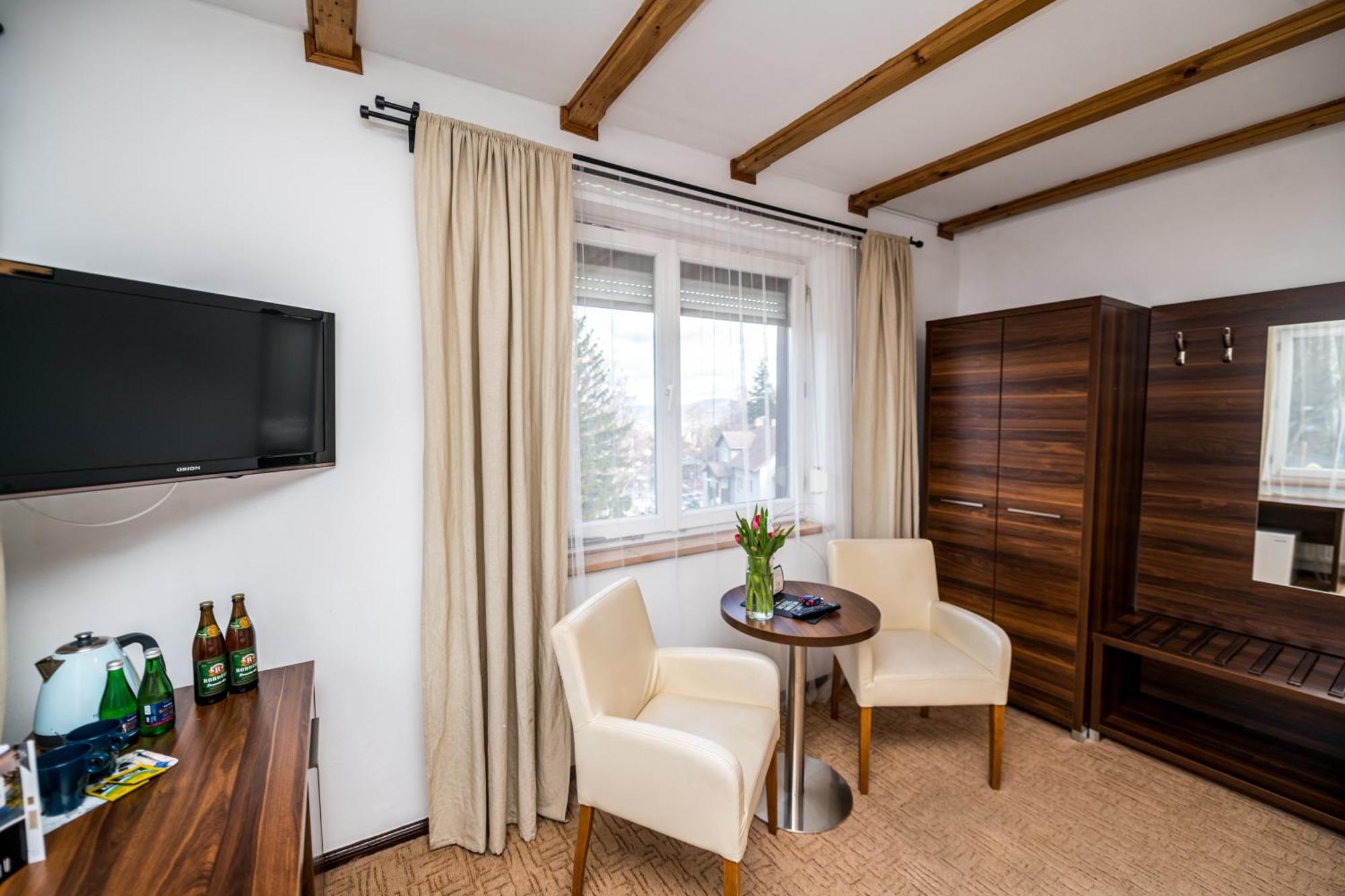 Ariston Hotel apartamentowy 3*